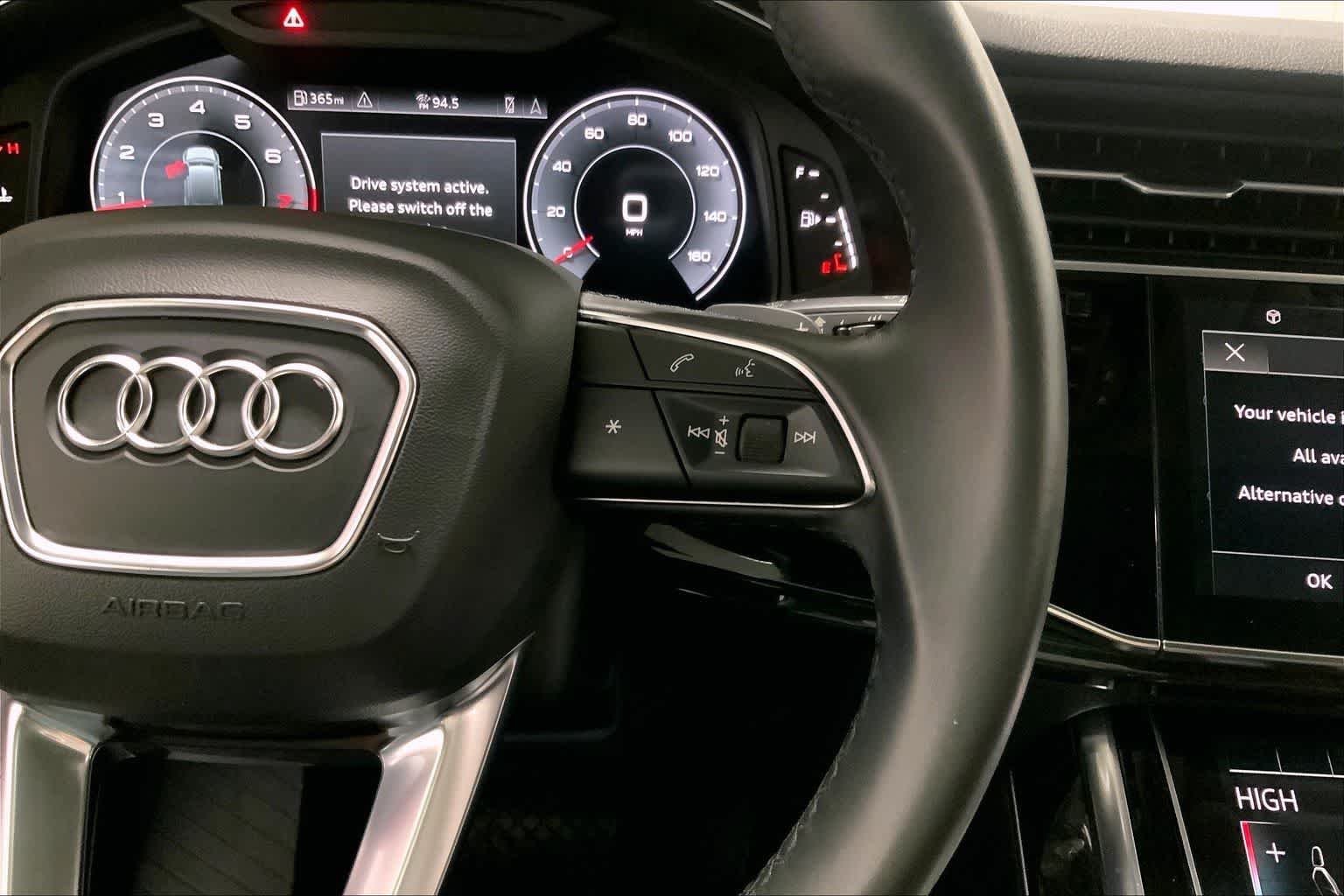 Thumbnail: 2022 Audi Q7 - 22