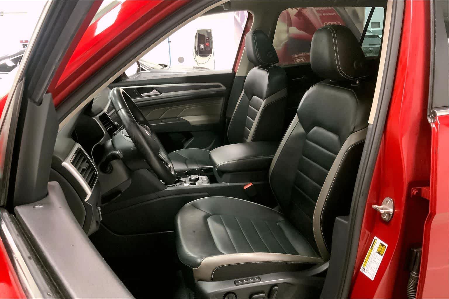 Thumbnail: 2023 Volkswagen Atlas - 10