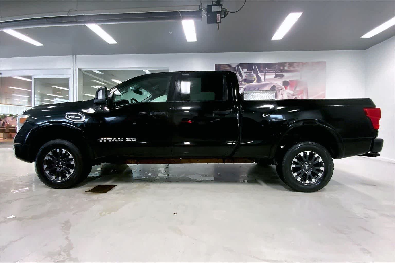 Thumbnail: 2017 Nissan Titan - 3