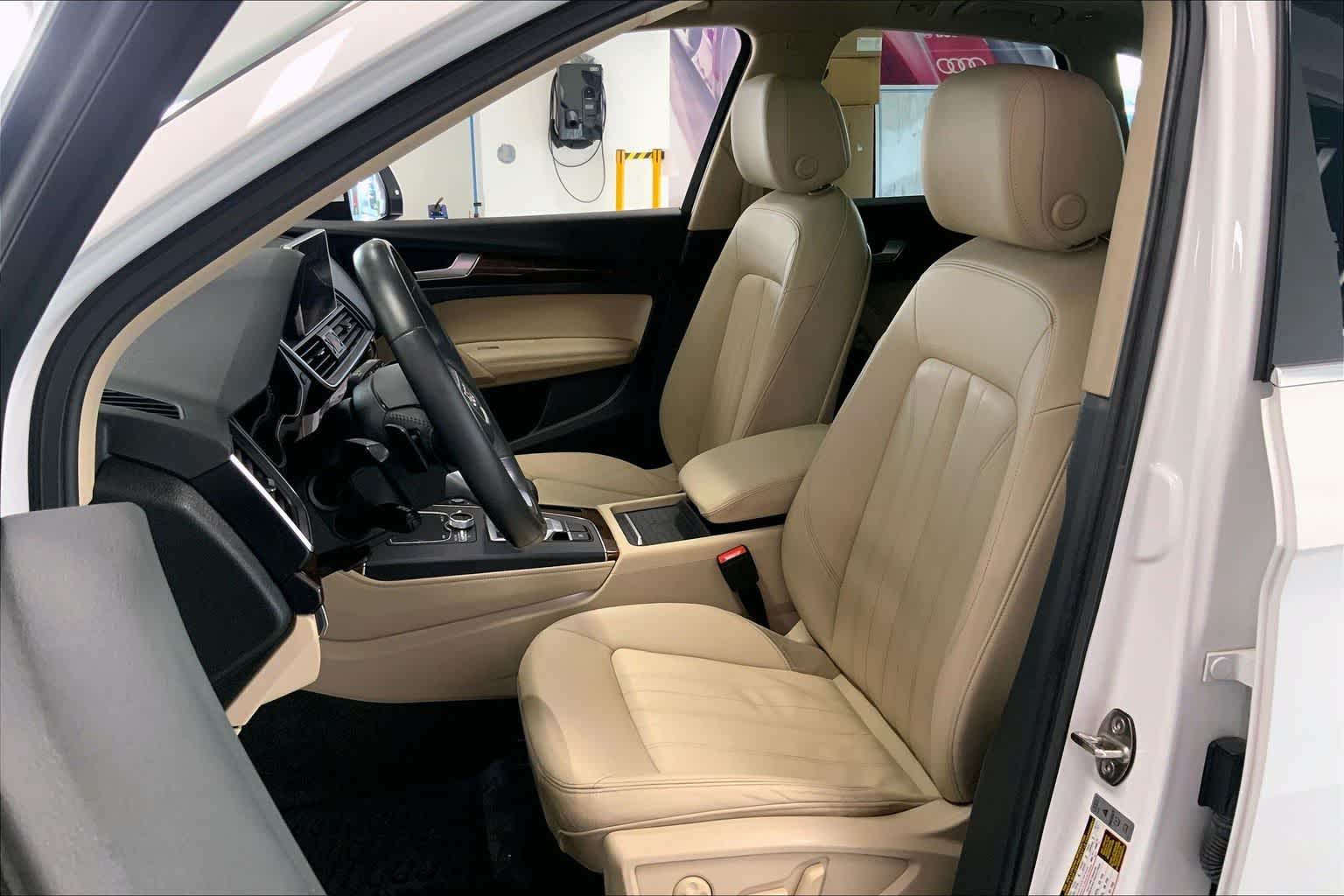 Thumbnail: 2020 Audi Q5 - 10