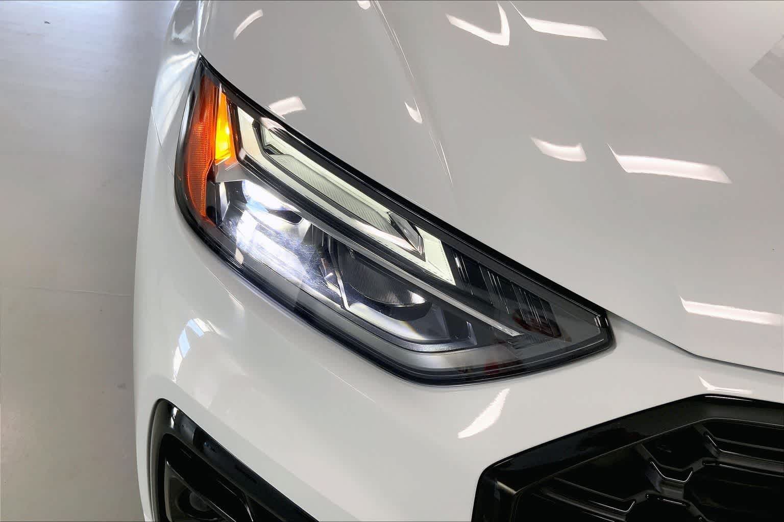 Thumbnail: 2025 Audi SQ5 - 31