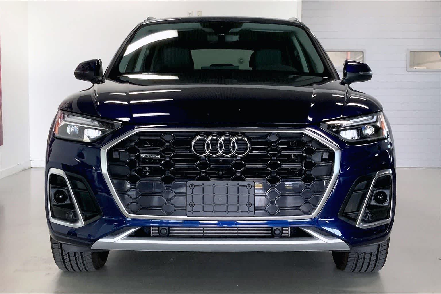 Thumbnail: 2025 Audi Q5 - 6