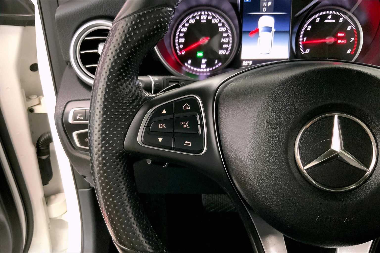 Thumbnail: 2018 Mercedes-Benz GLC - 22