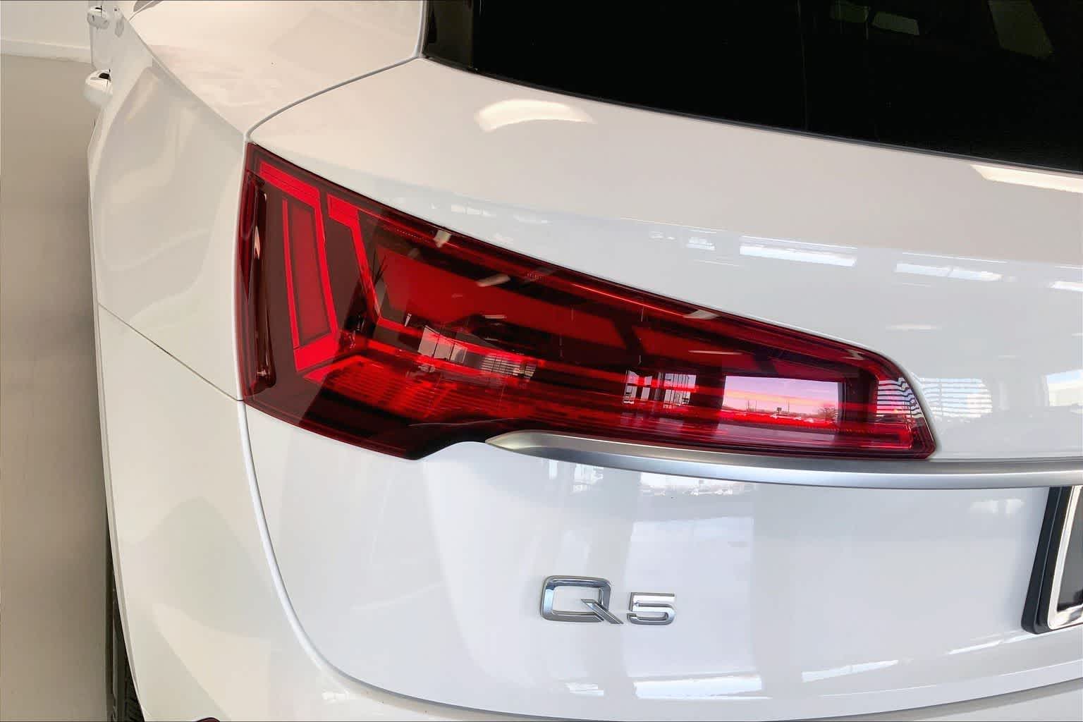 Thumbnail: 2022 Audi Q5 - 29