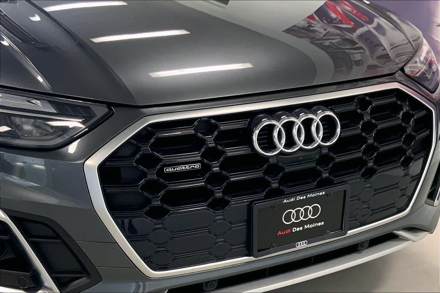 Thumbnail: 2022 Audi Q5 - 30