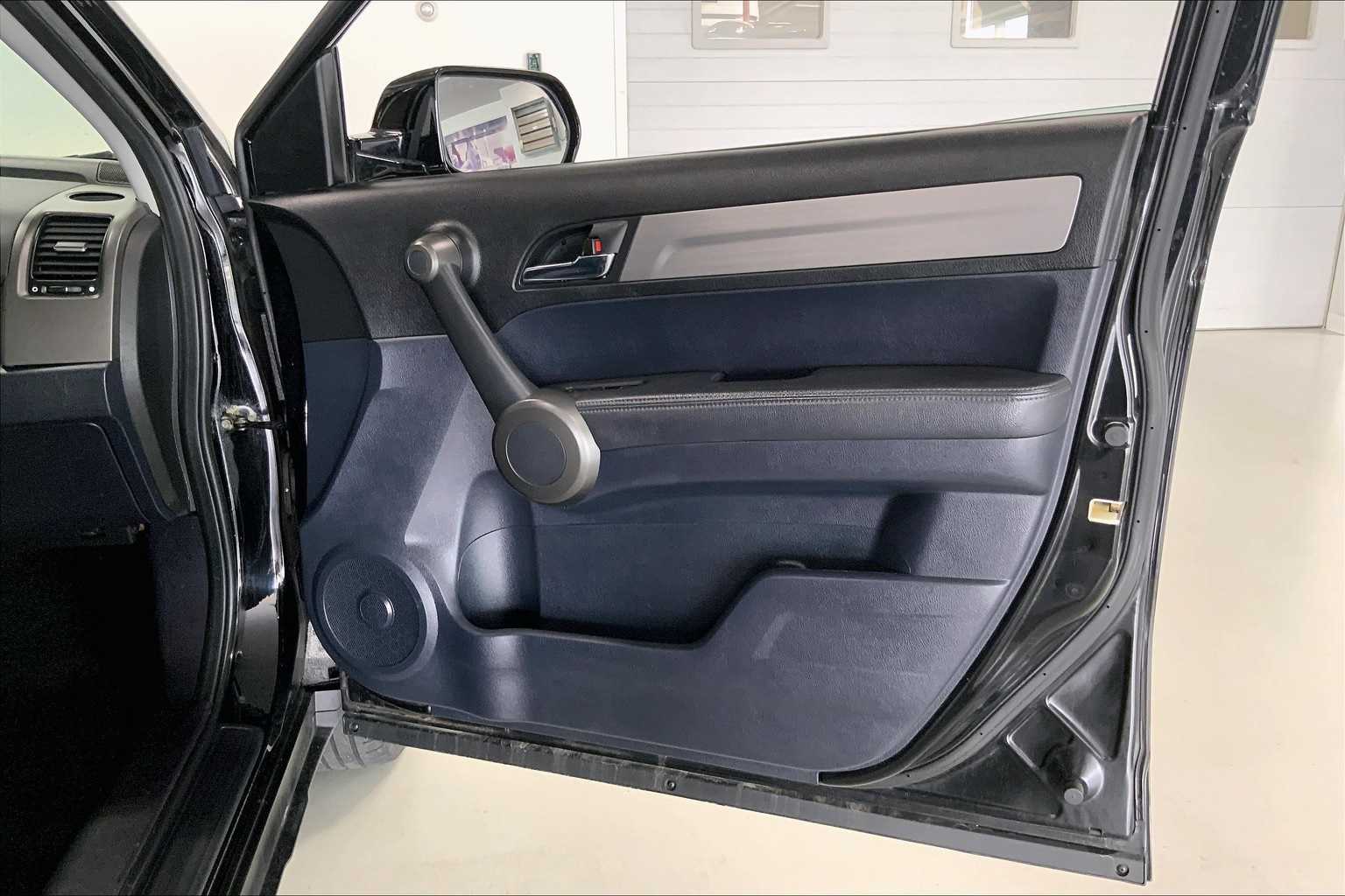 Thumbnail: 2011 Honda CR-V - 22