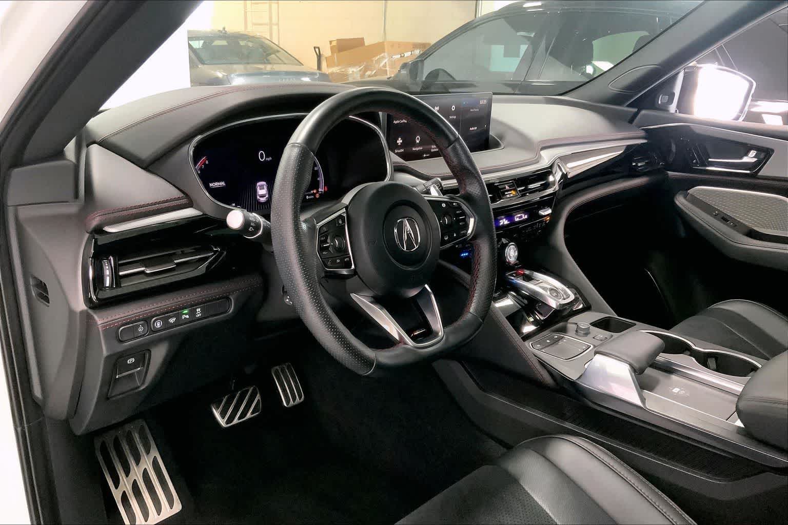 Thumbnail: 2022 Acura MDX - 2