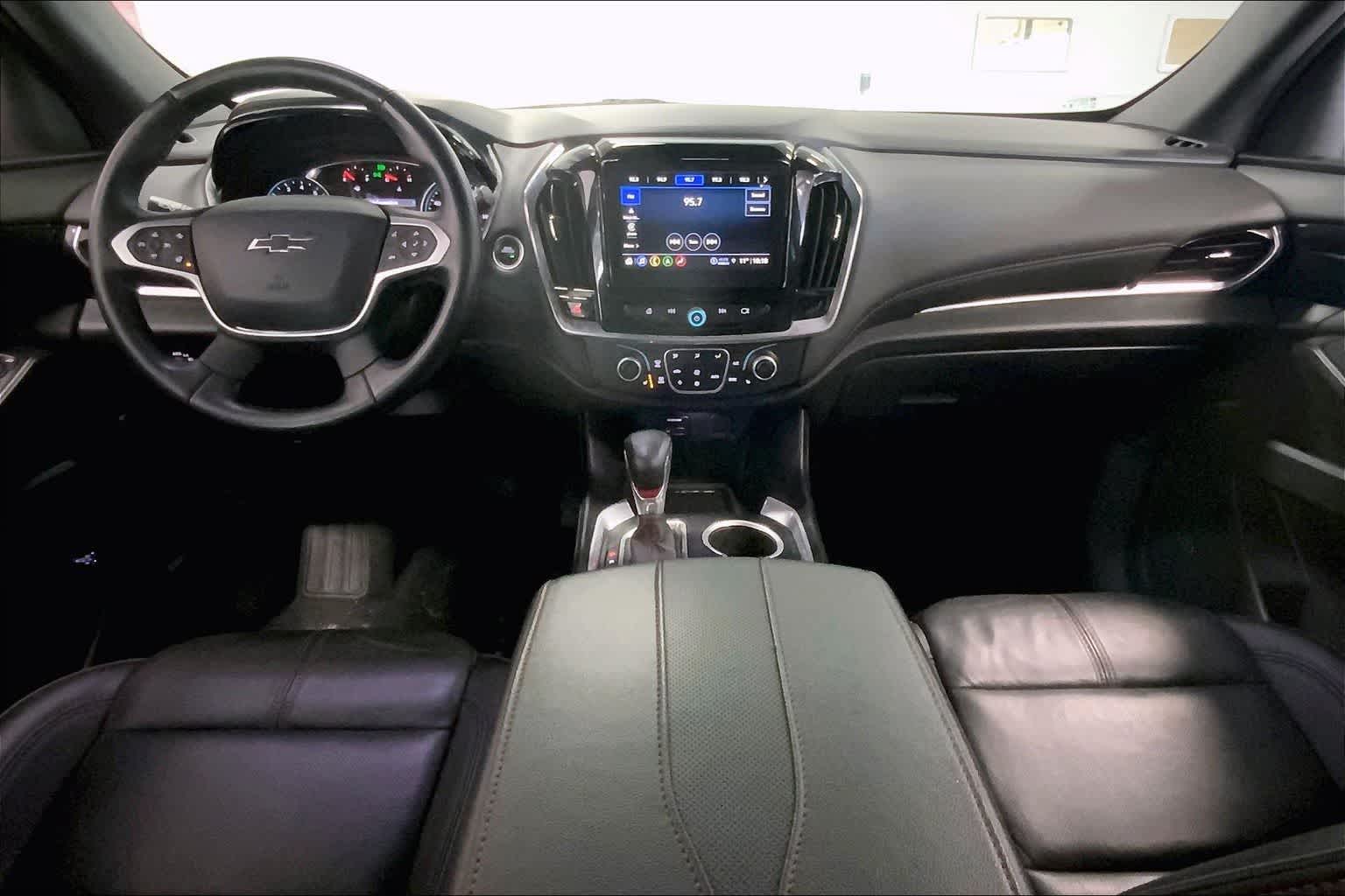 Thumbnail: 2023 Chevrolet Traverse - 9