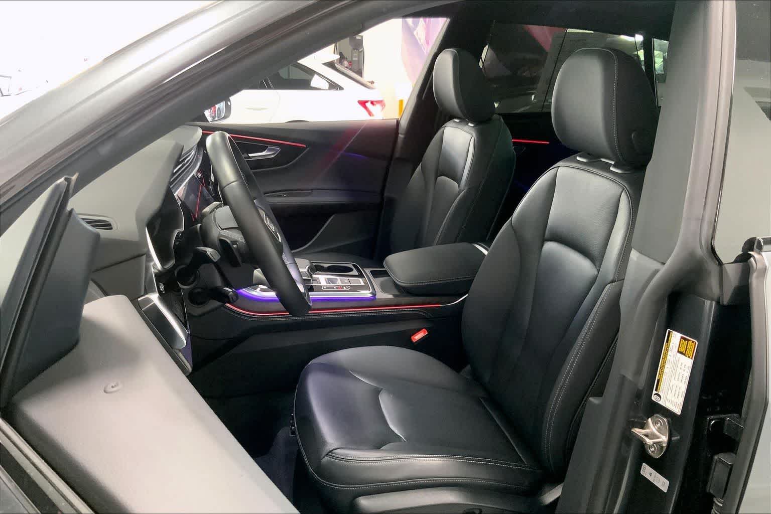 Thumbnail: 2022 Audi Q8 - 9