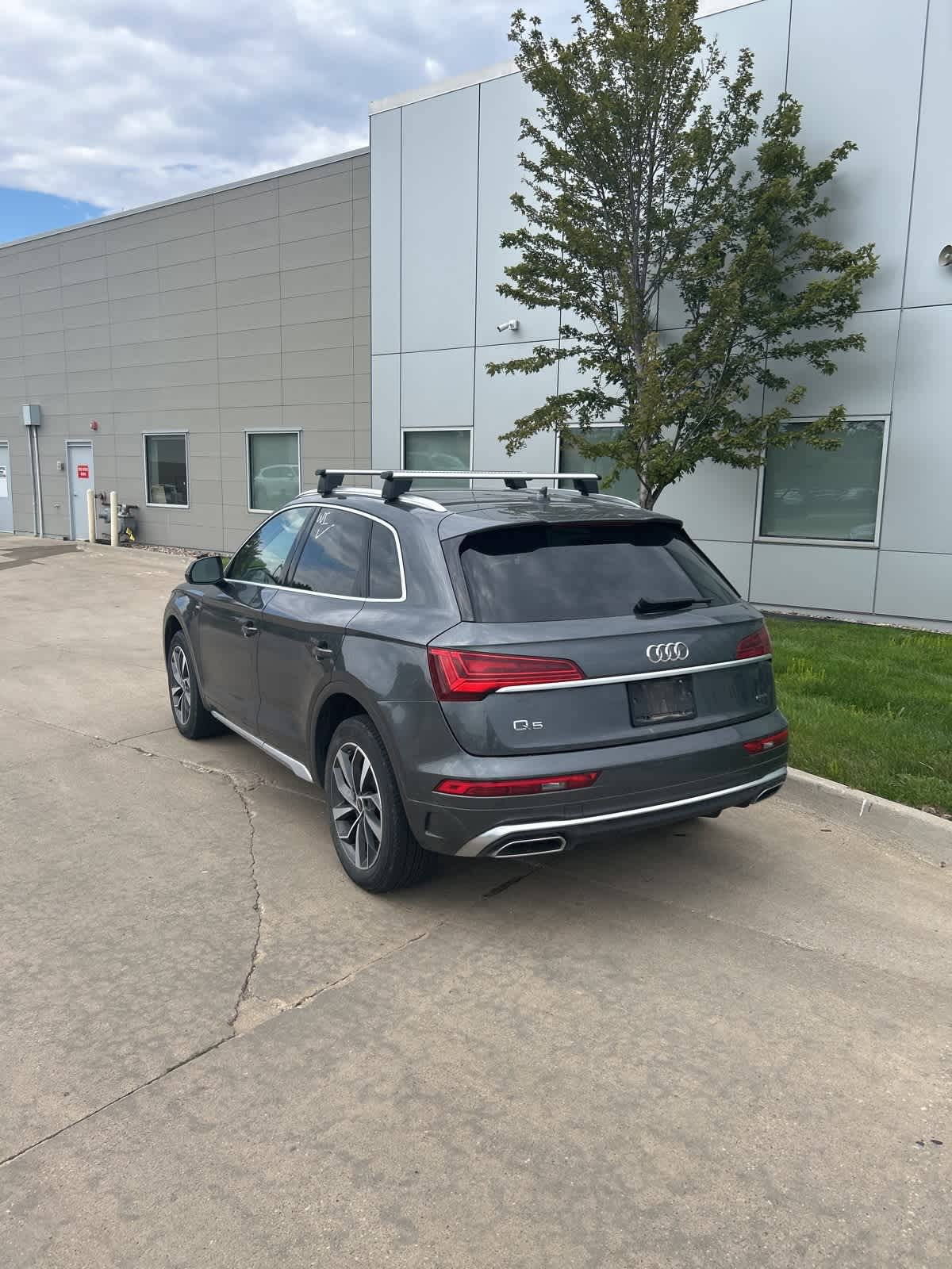 Thumbnail: 2023 Audi Q5 - 4