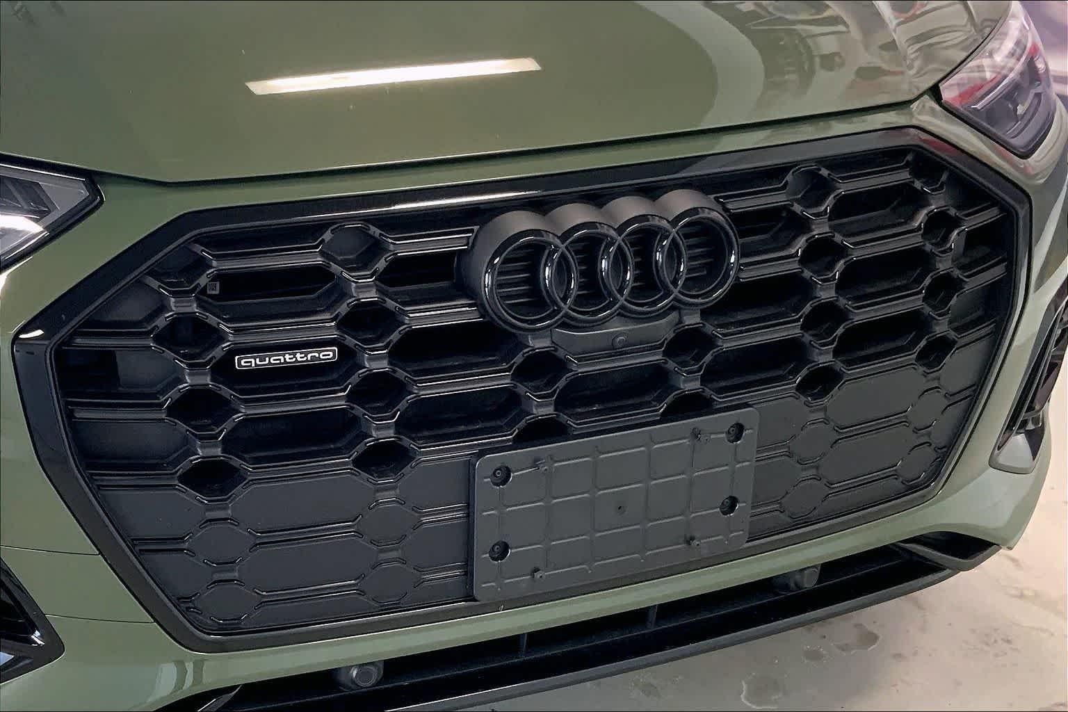 Thumbnail: 2025 Audi Q5 - 31