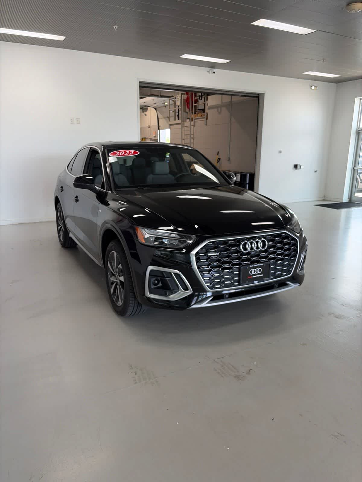 Thumbnail: 2022 Audi Q5 - 6