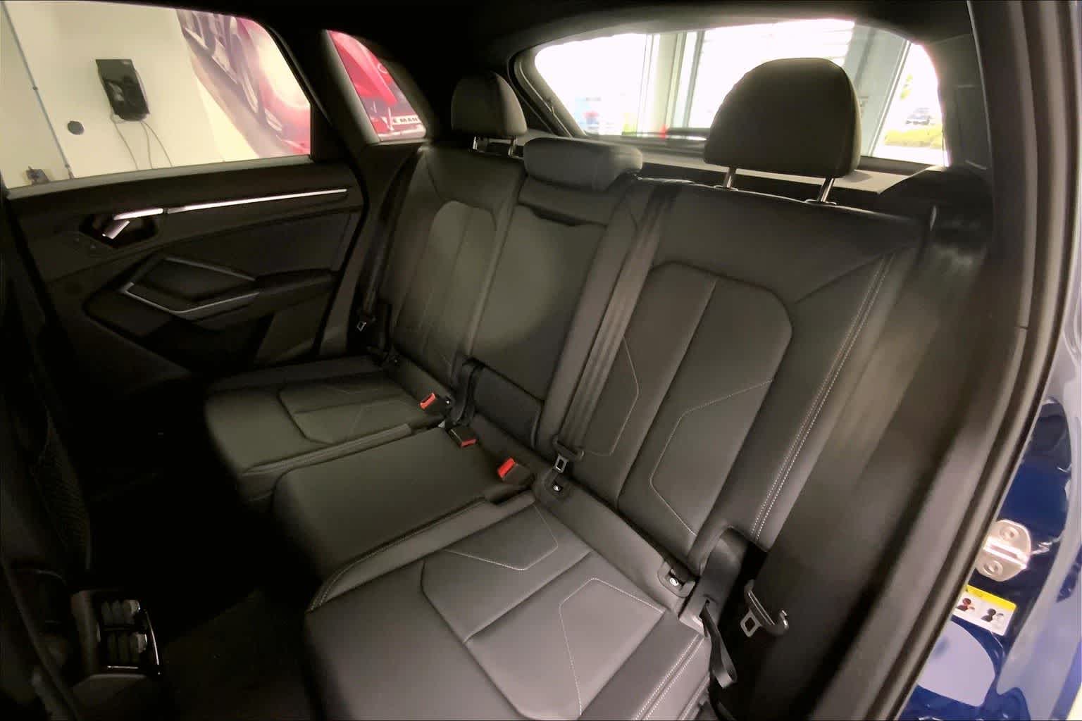 Thumbnail: 2025 Audi Q3 - 12