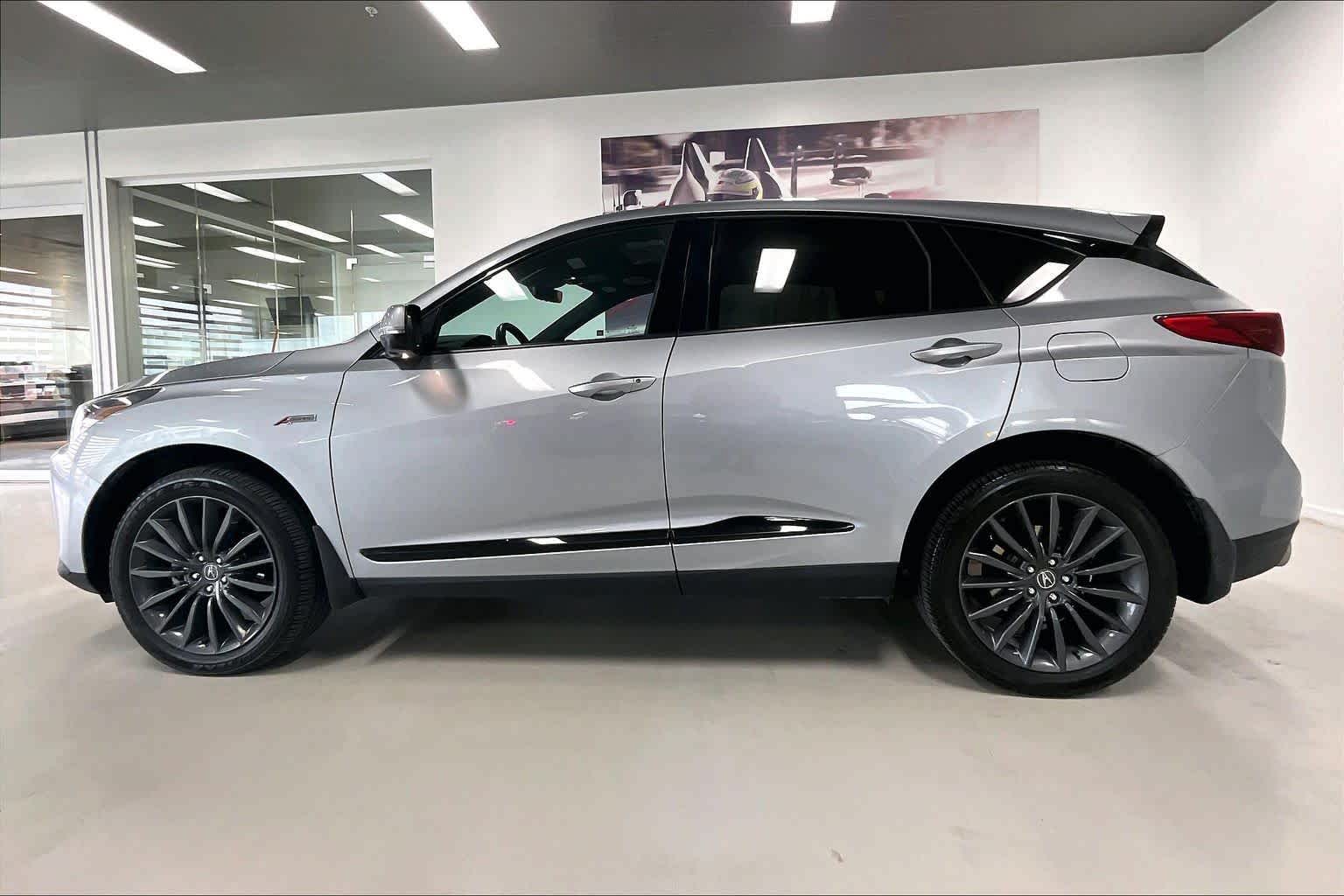 Thumbnail: 2023 Acura RDX - 3