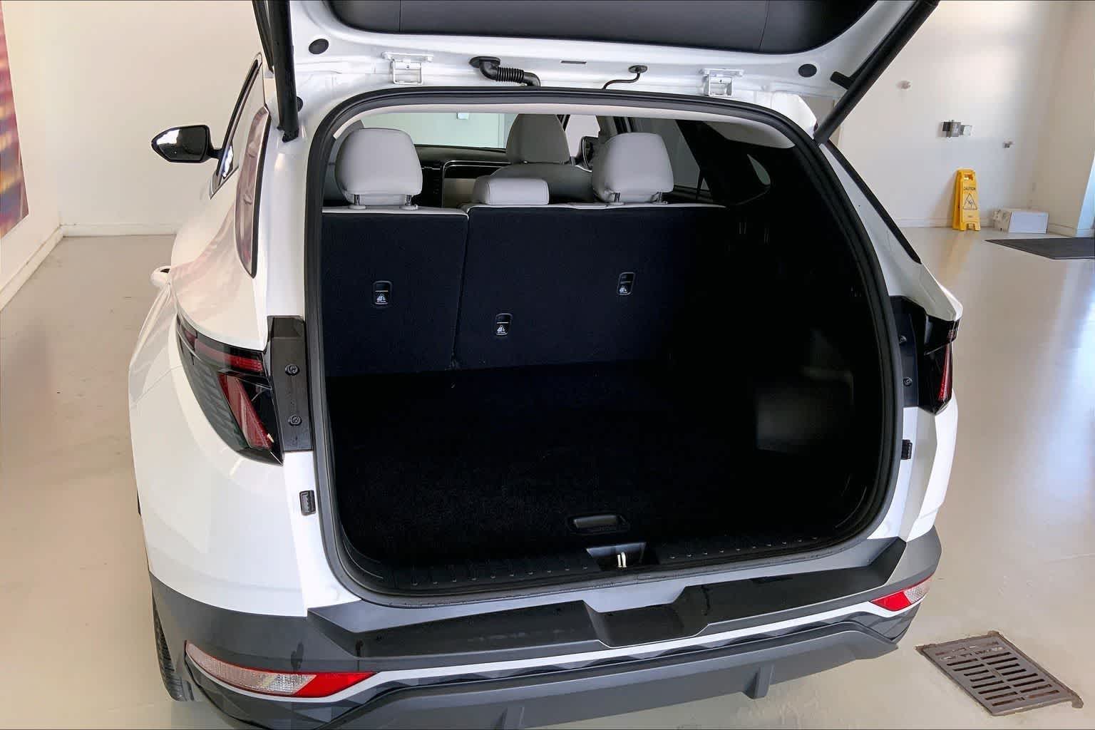 Thumbnail: 2023 Hyundai Tucson - 17