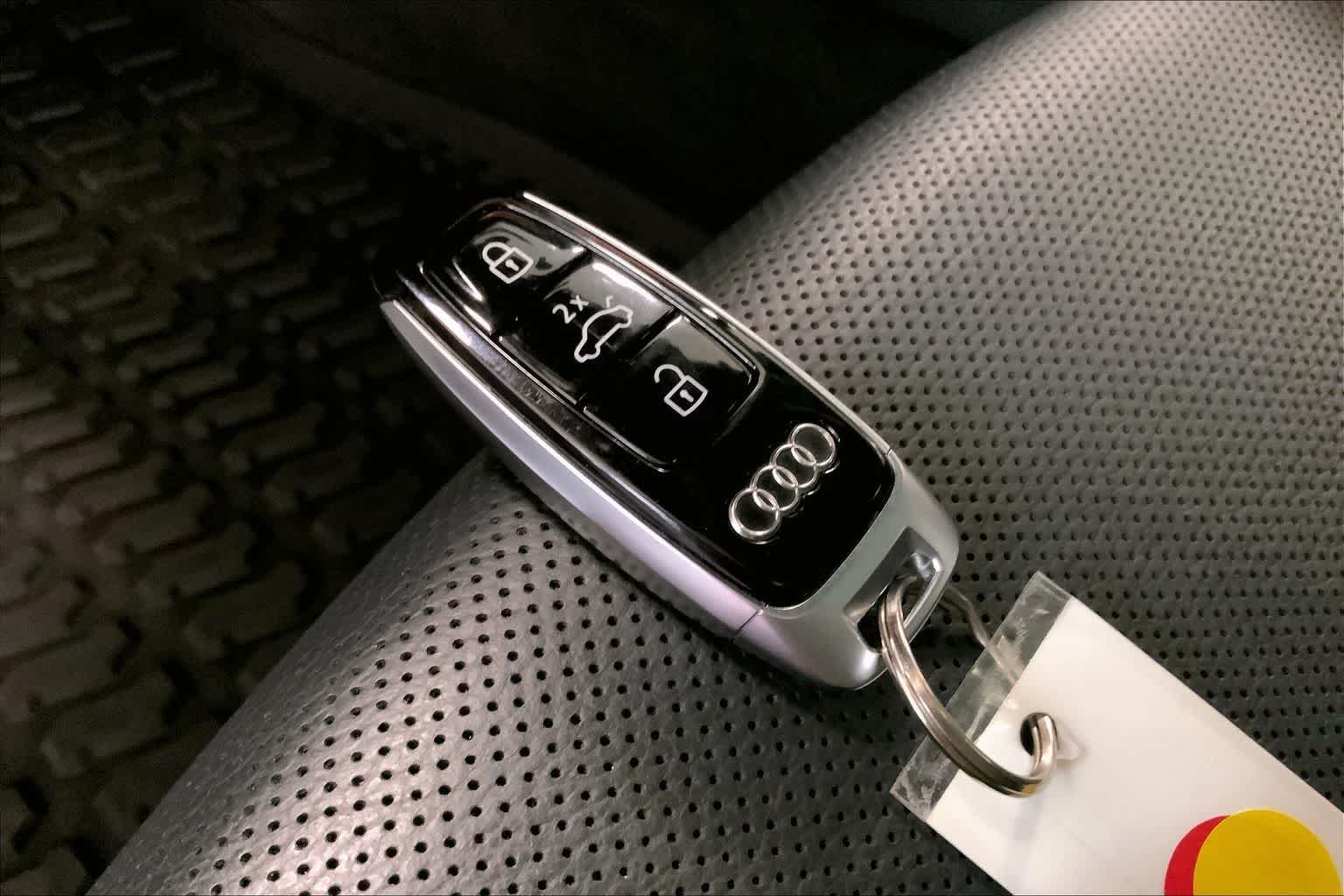 Thumbnail: 2023 Audi Q7 - 18