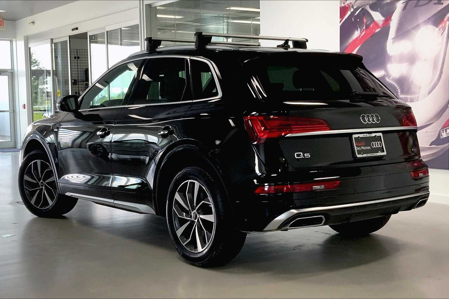 Thumbnail: 2022 Audi Q5 - 4