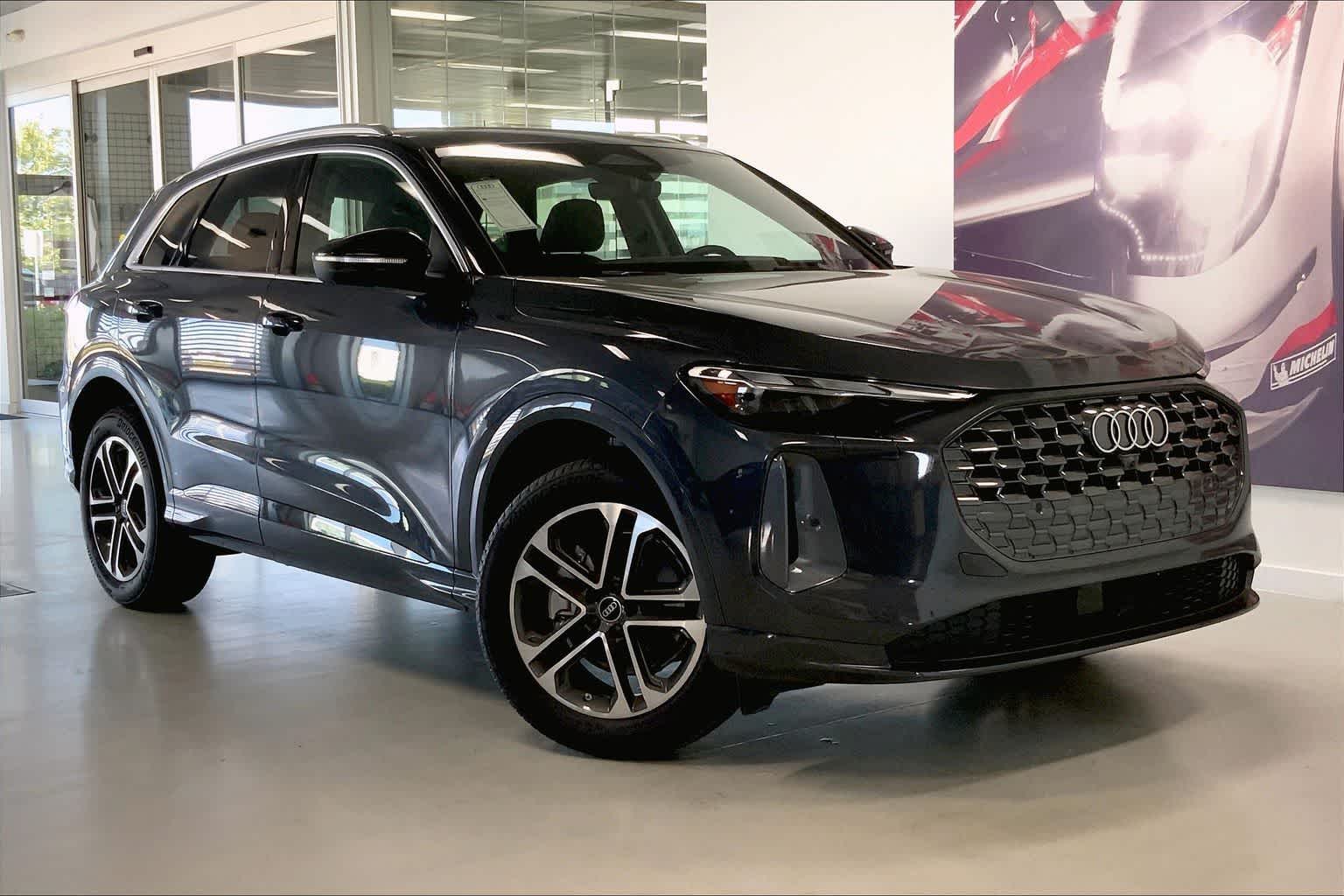 Thumbnail: 2025 Audi Q5 - 22