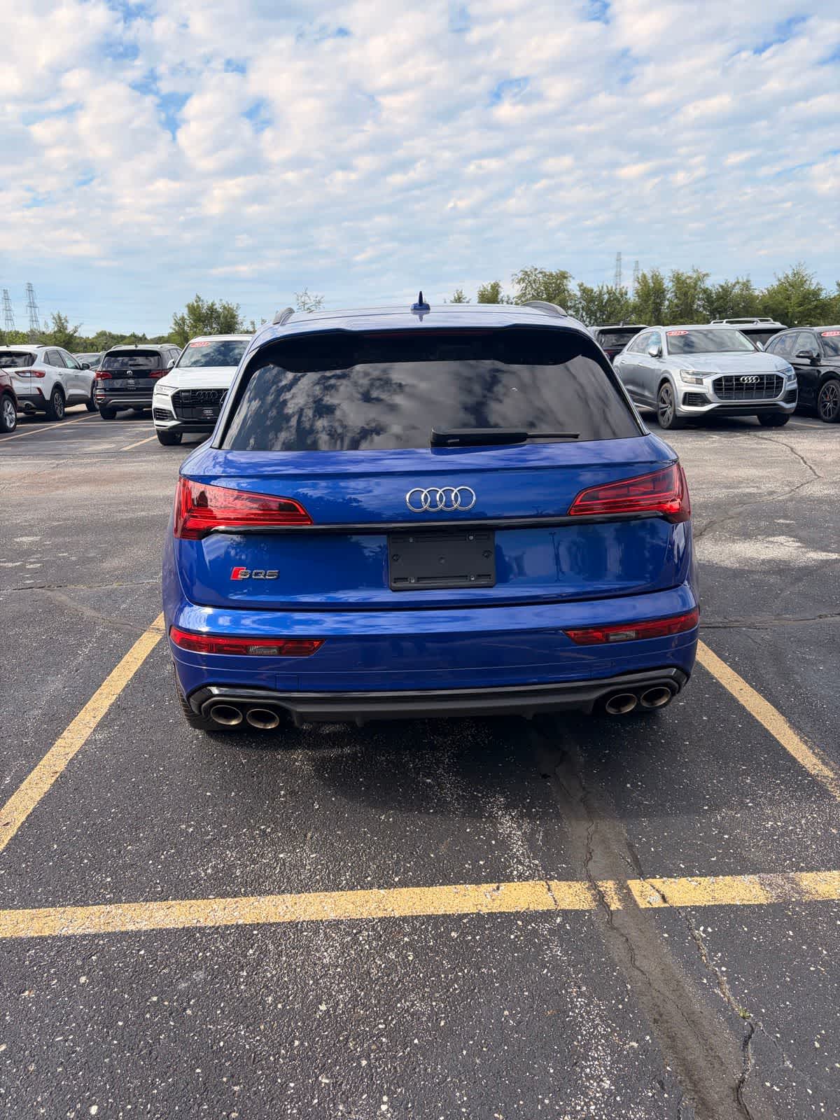 Thumbnail: 2023 Audi SQ5 - 4