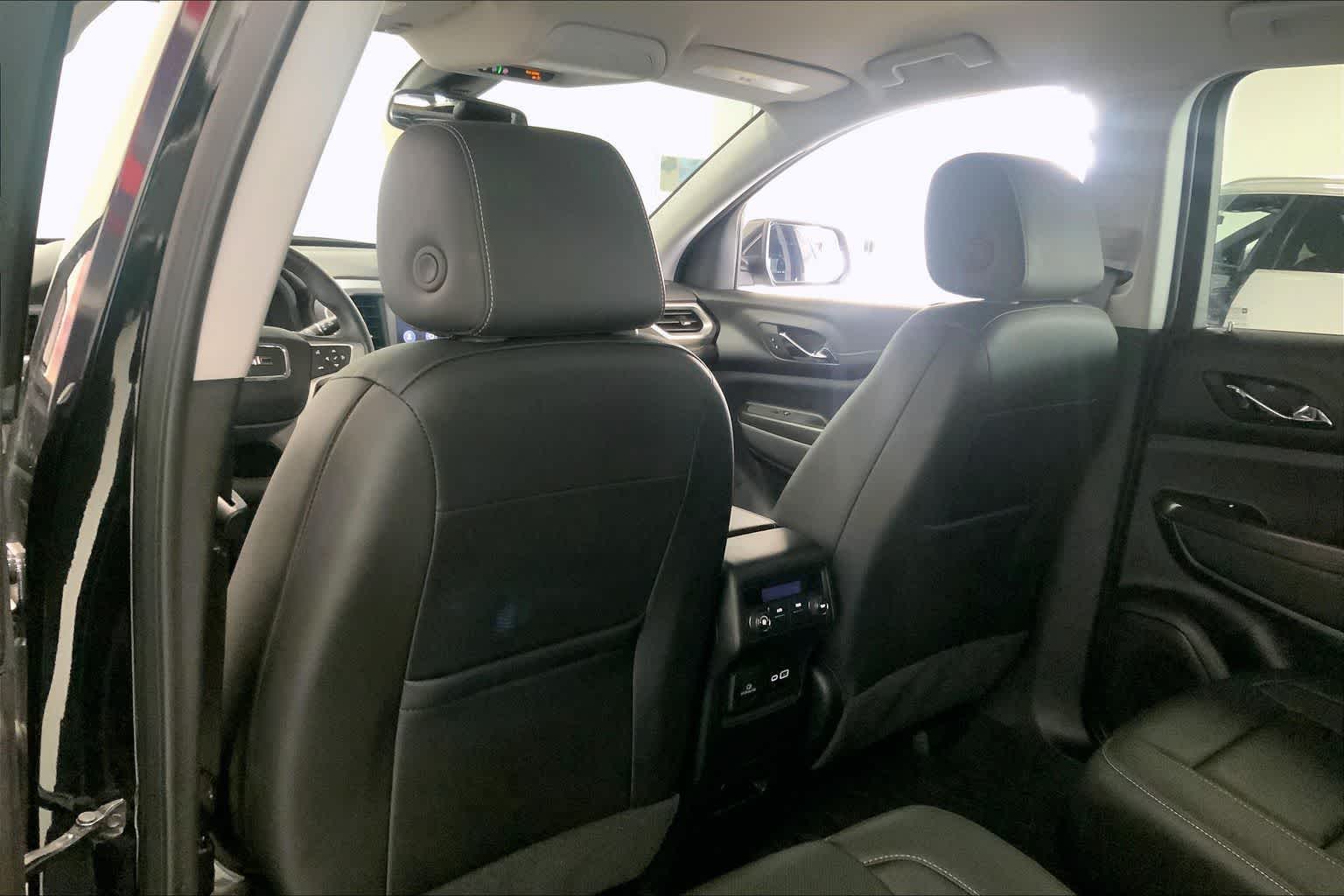 Thumbnail: 2023 GMC Acadia - 10