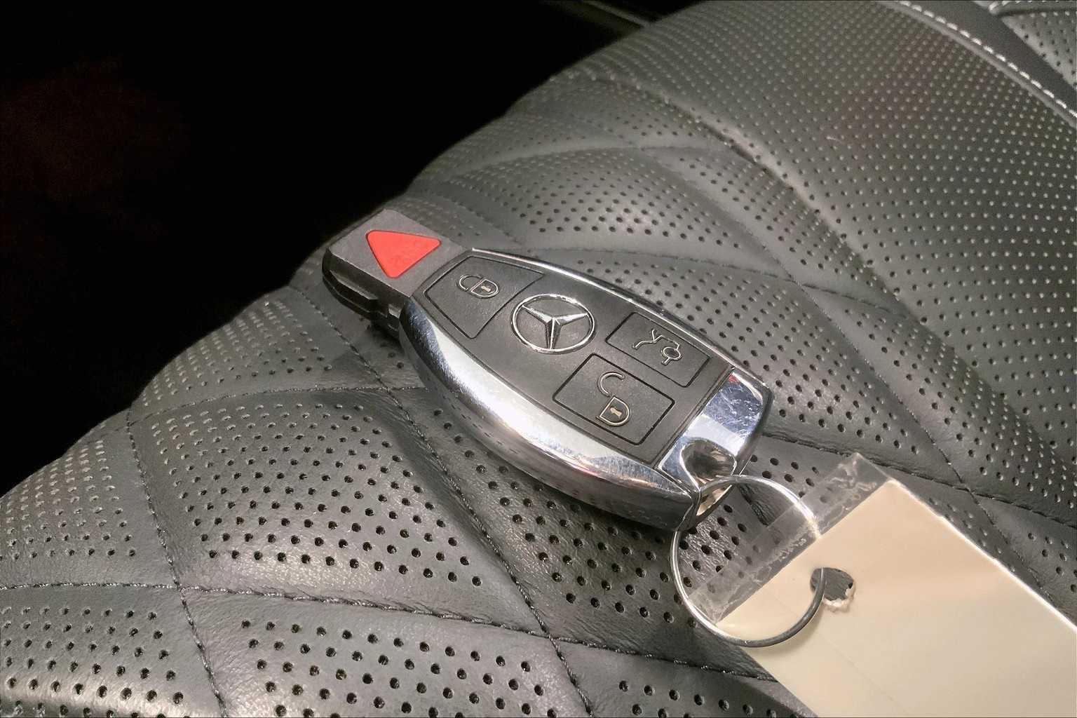 Thumbnail: 2016 Mercedes-Benz S-Class - 18