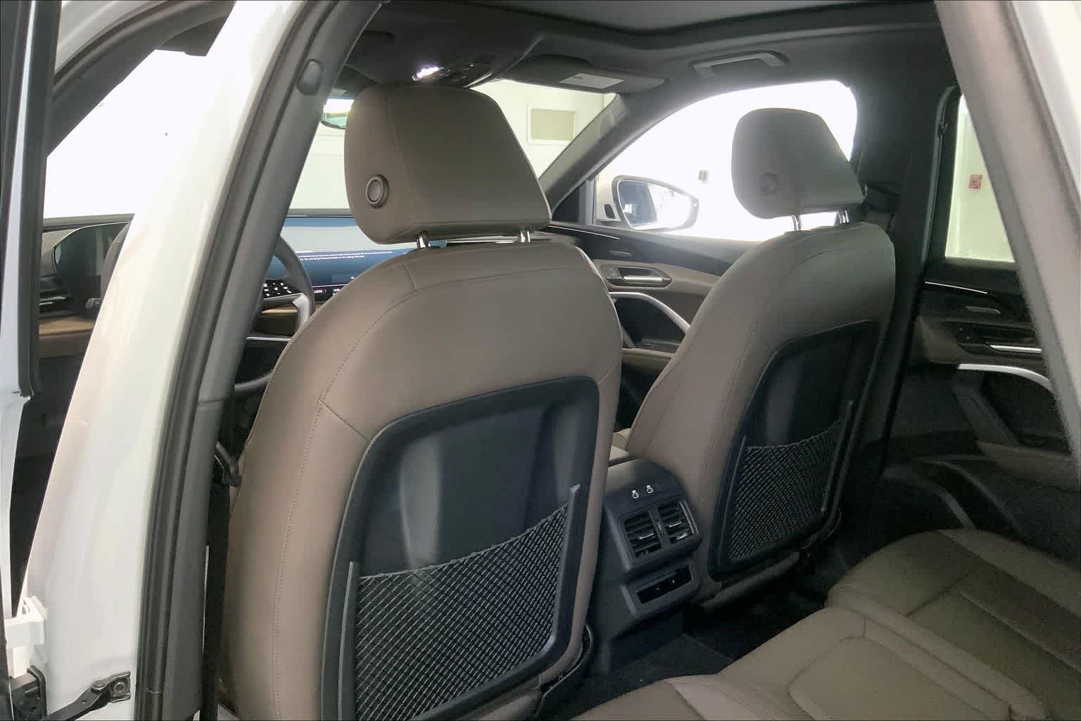 Thumbnail: 2025 Audi Q5 - 10