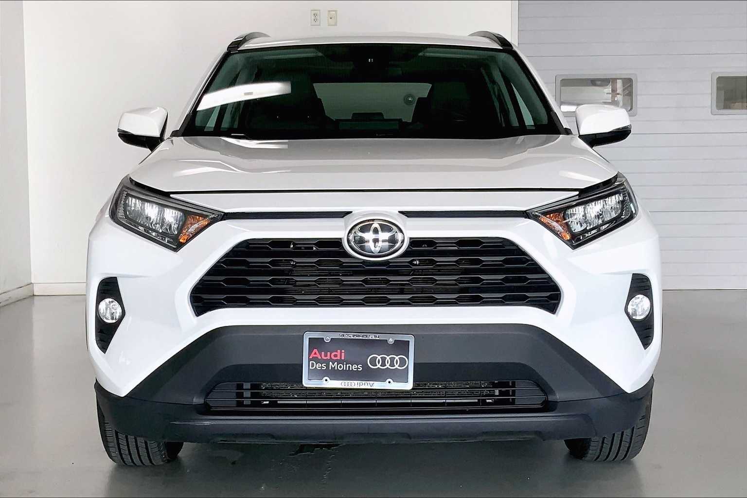 Thumbnail: 2021 Toyota RAV4 - 6