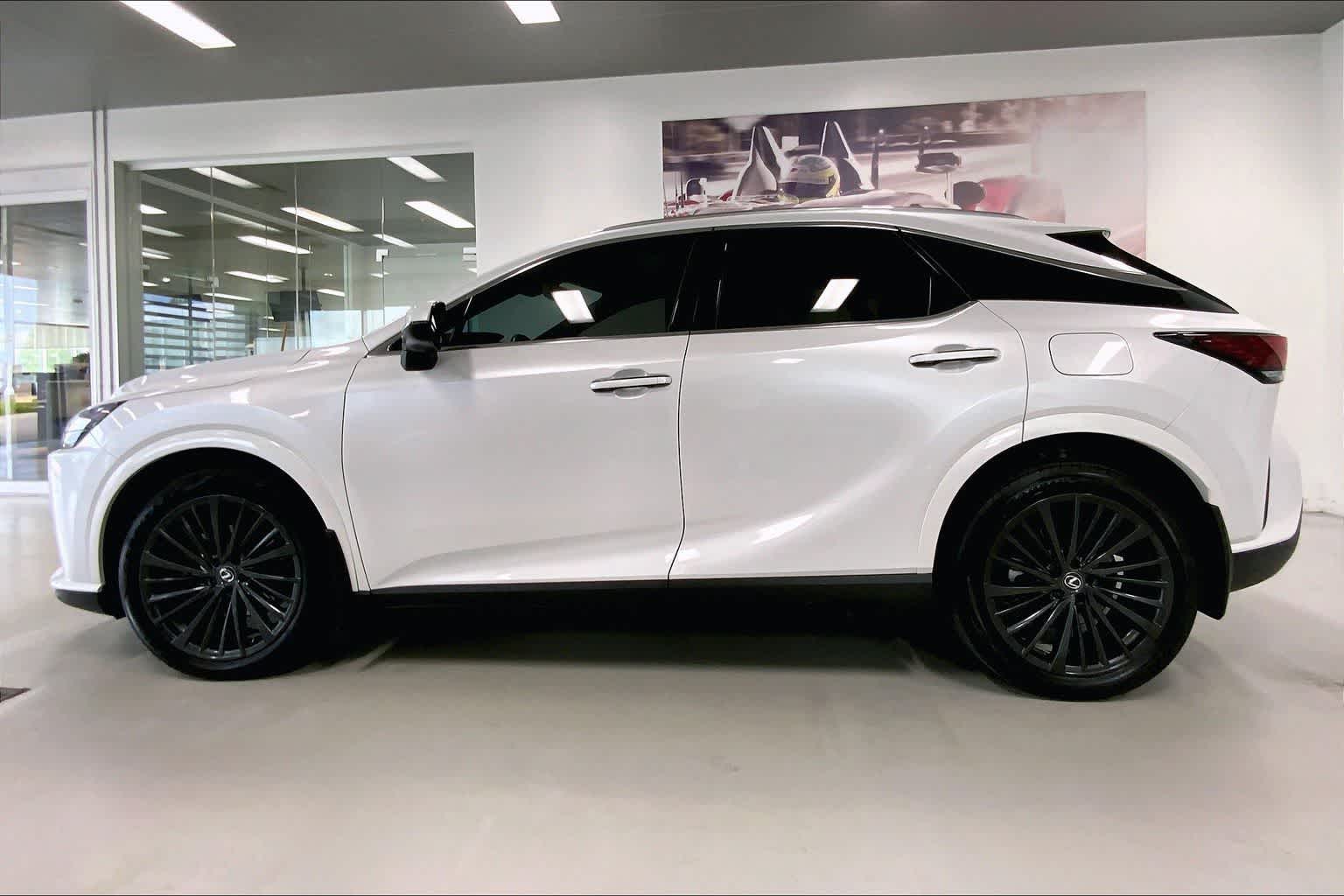 Thumbnail: 2024 Lexus RX - 3
