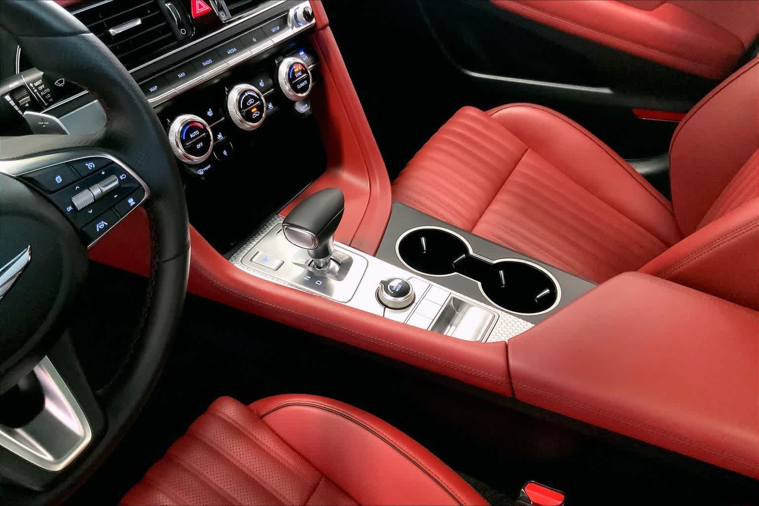 Thumbnail: 2023 Genesis G70 - 15
