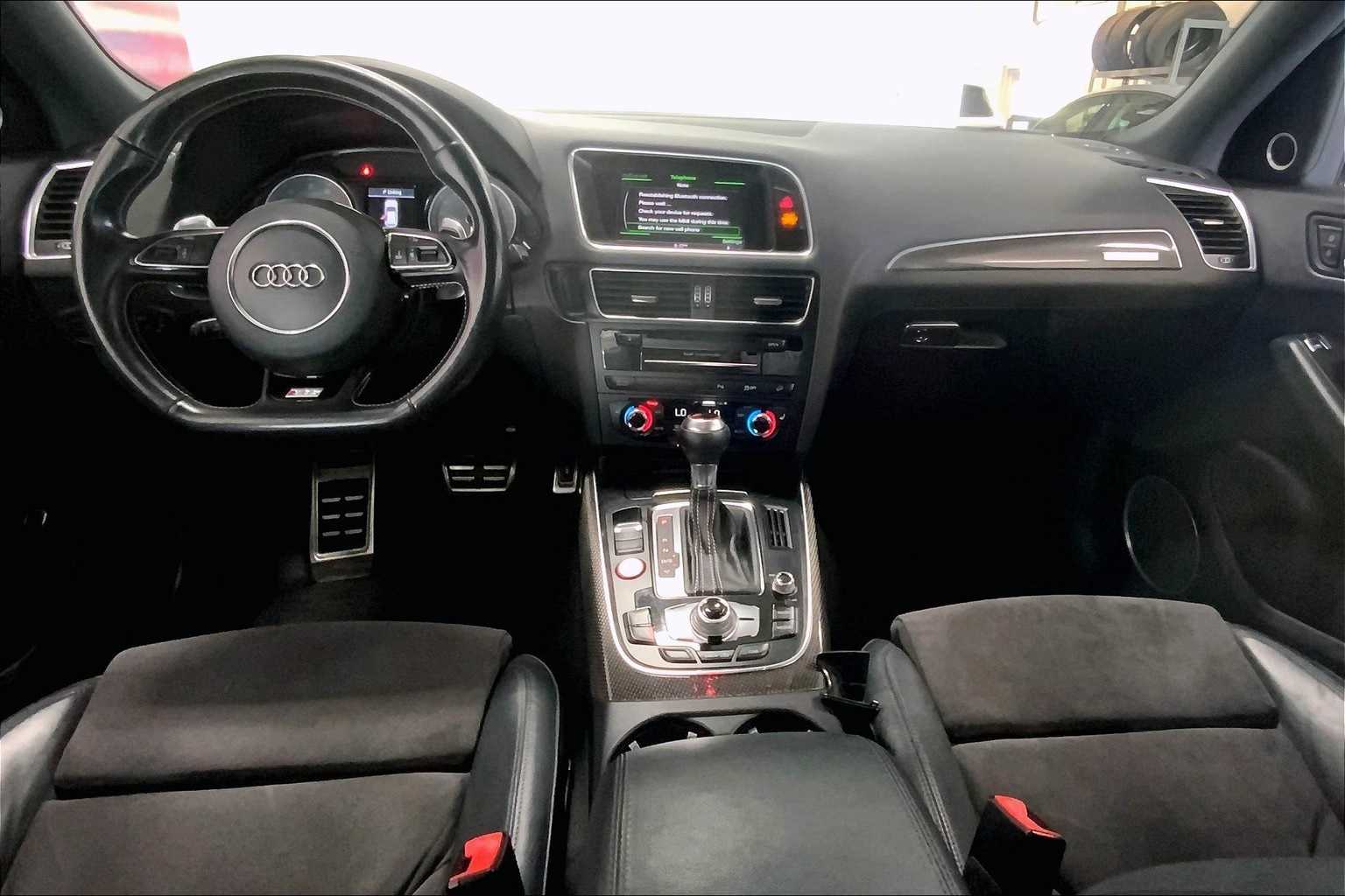 Thumbnail: 2015 Audi SQ5 - 9