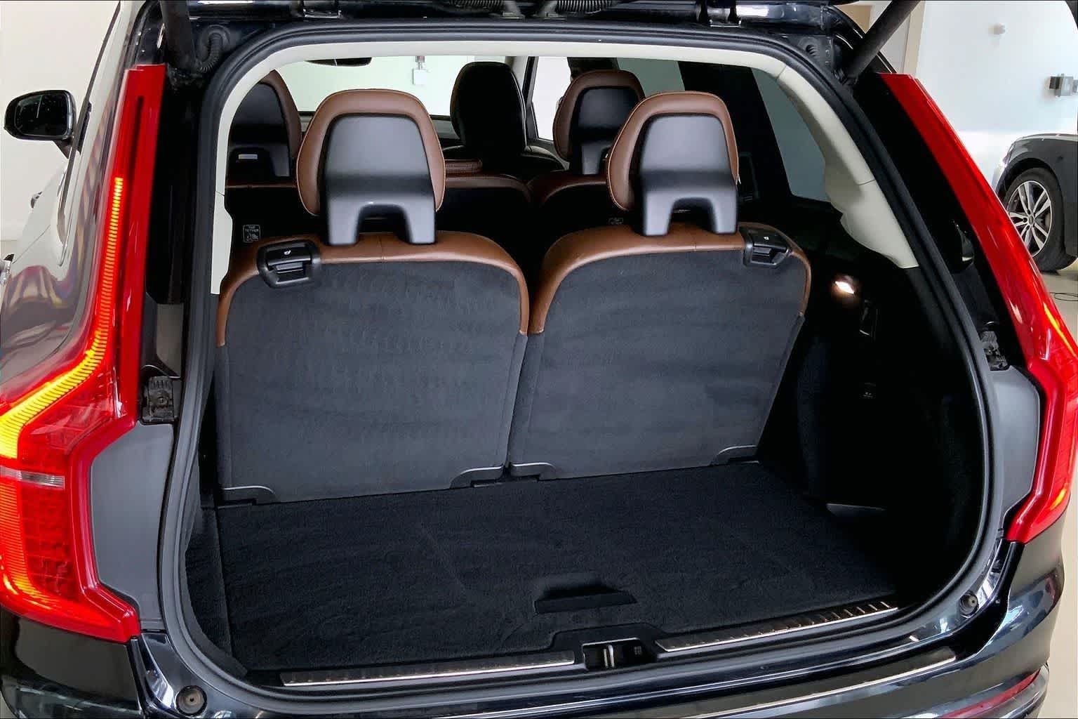 Thumbnail: 2019 Volvo XC90 - 16