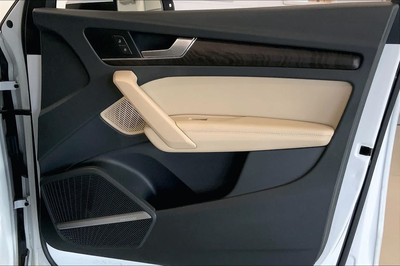 Thumbnail: 2020 Audi Q5 - 24