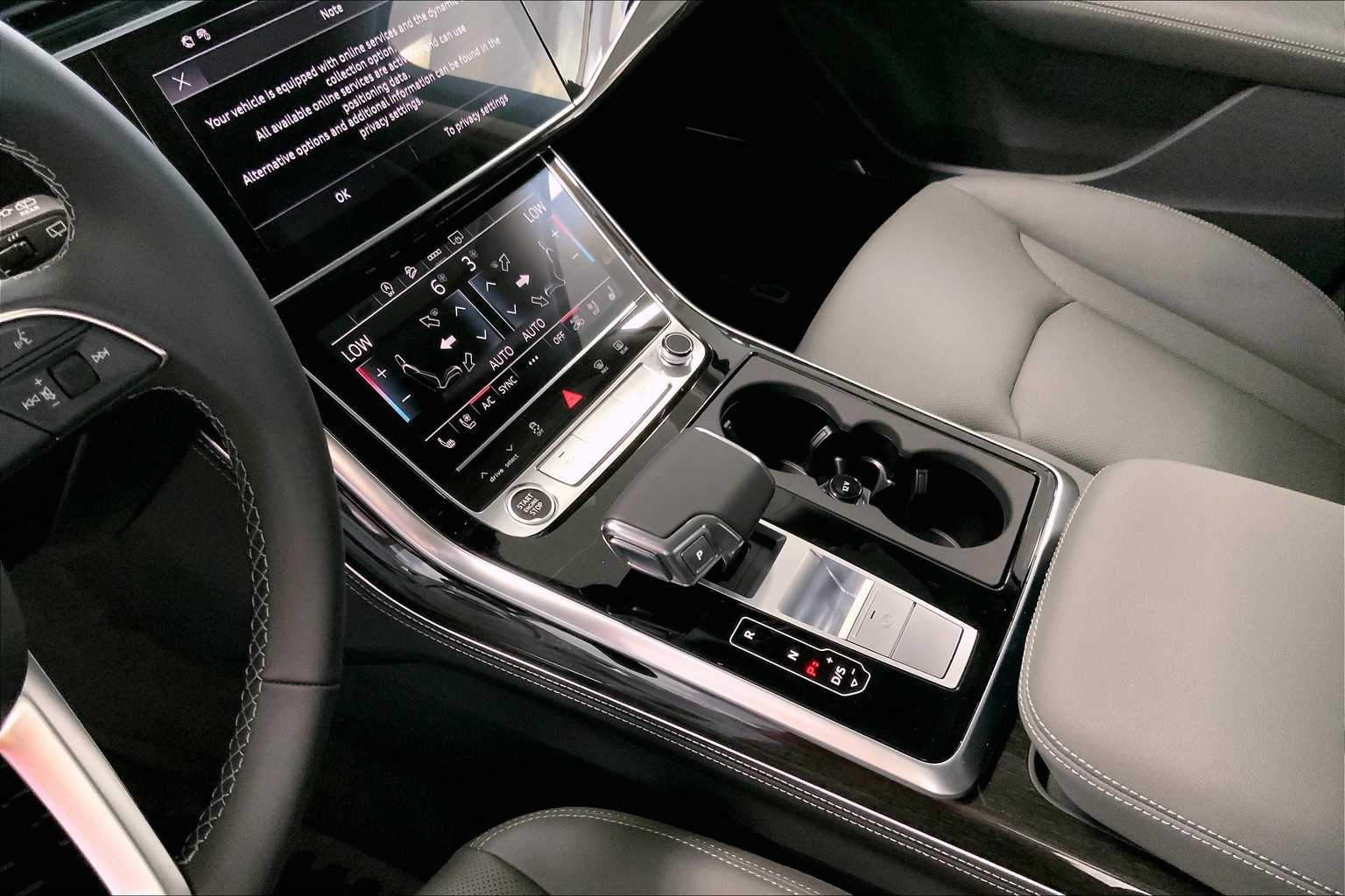 Thumbnail: 2025 Audi Q7 - 15