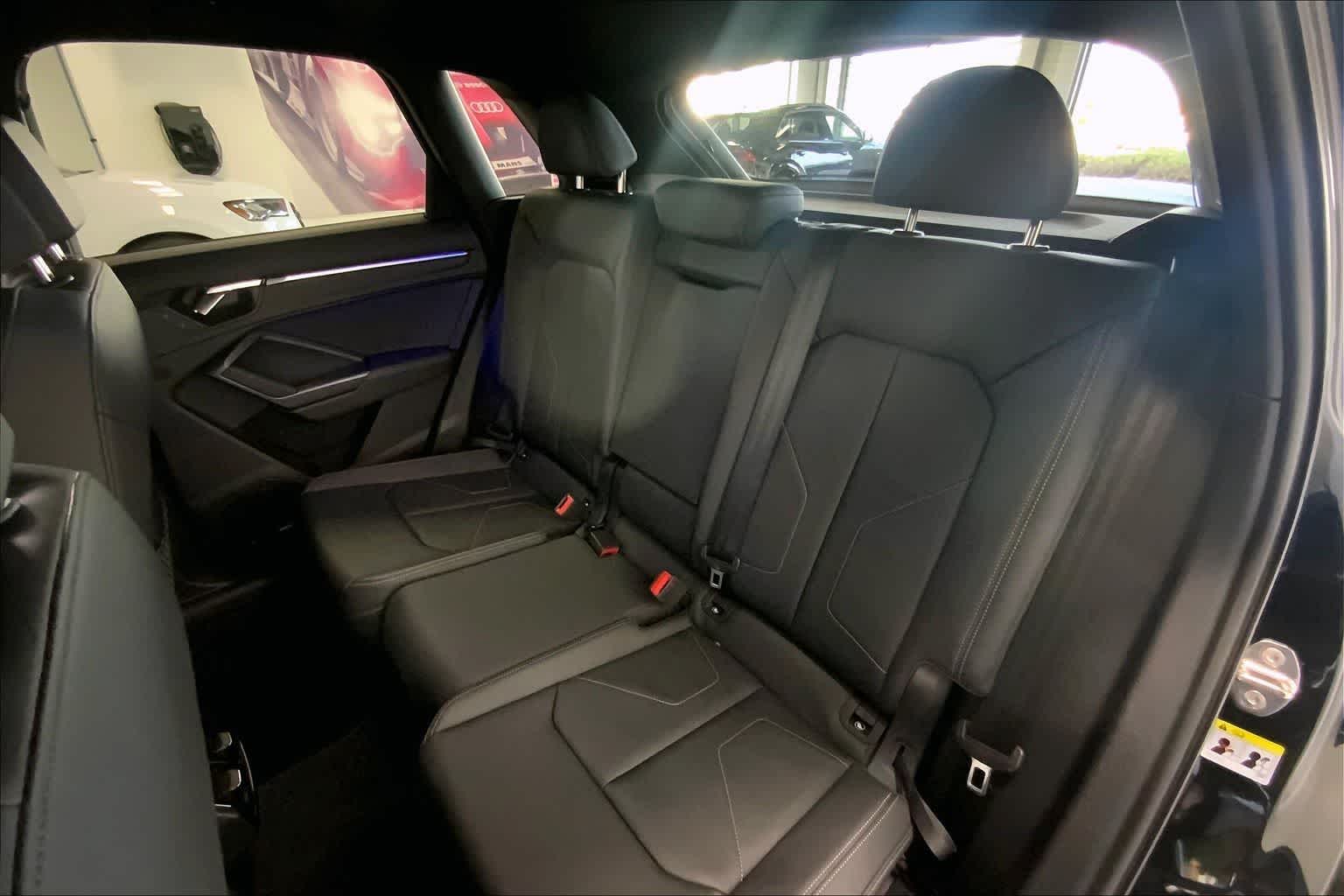 Thumbnail: 2023 Audi Q3 - 25