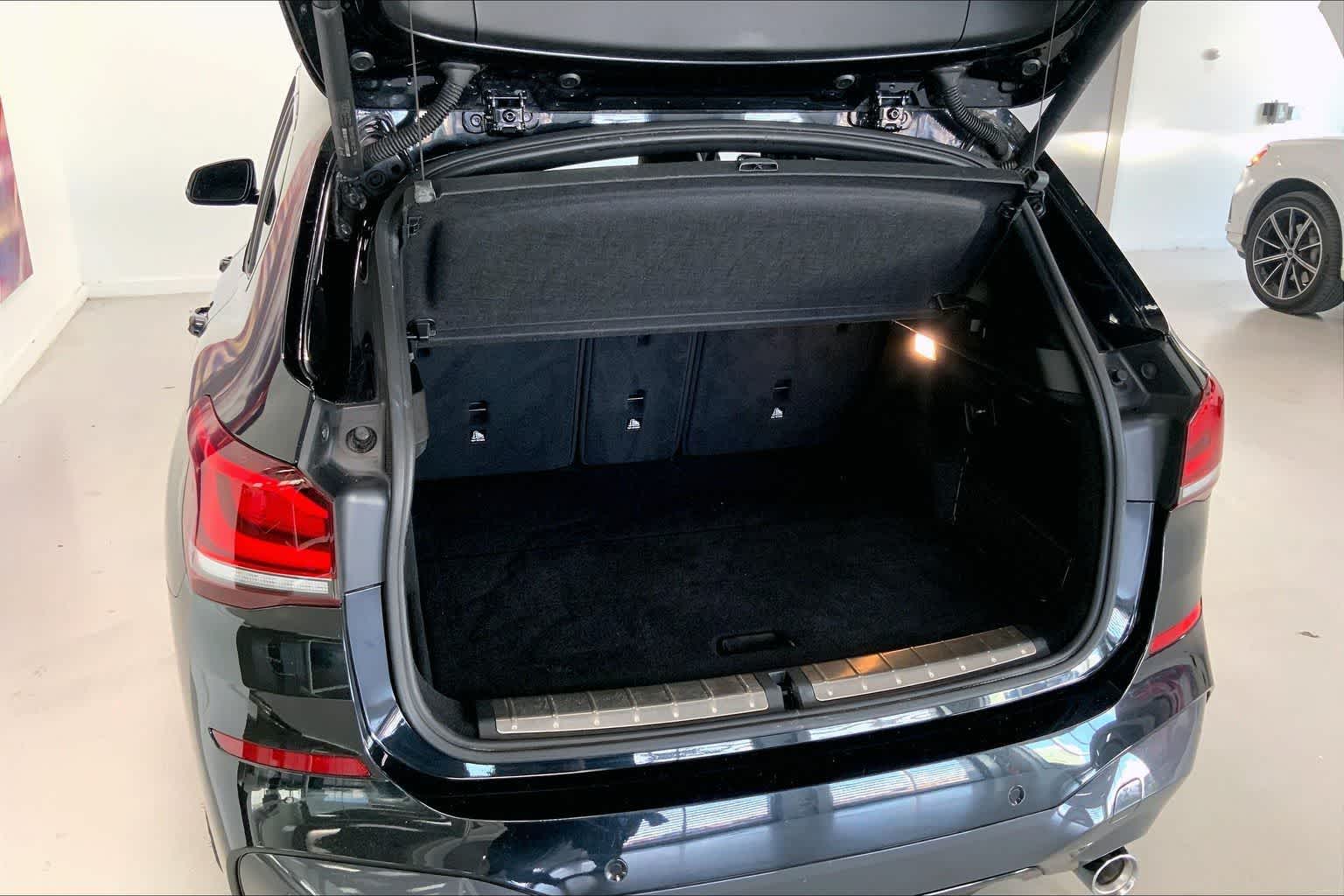 Thumbnail: 2022 BMW X1 - 15