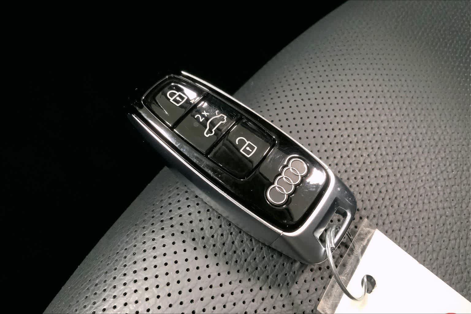 Thumbnail: 2023 Audi Q7 - 18