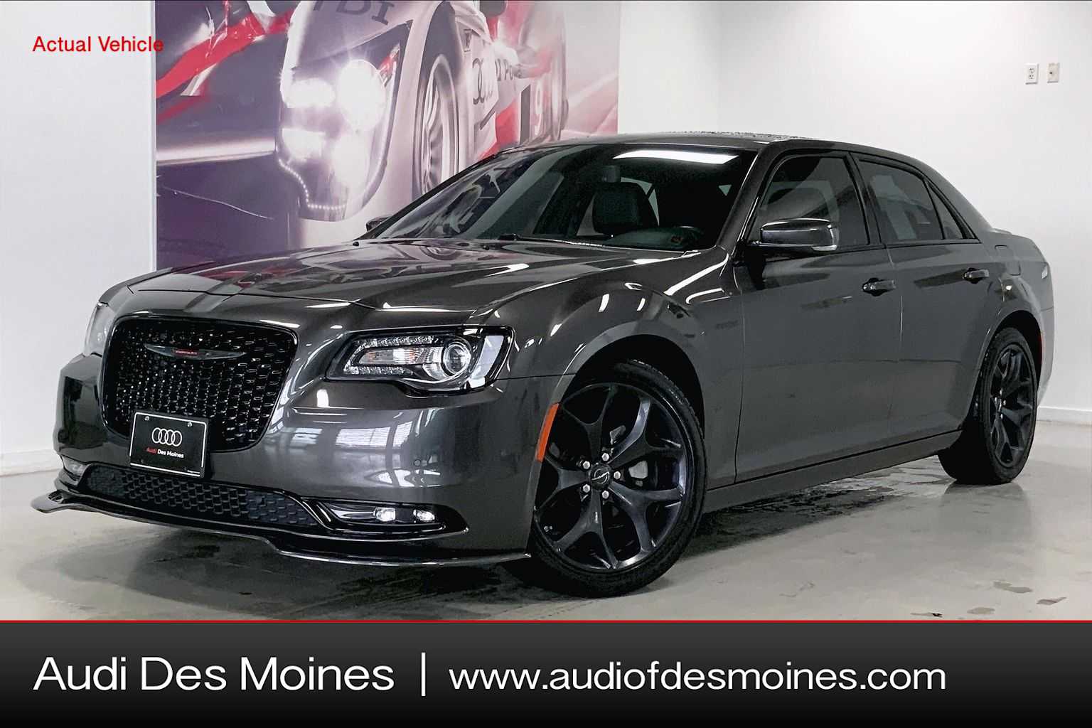 Thumbnail: 2022 Chrysler 300 - 1