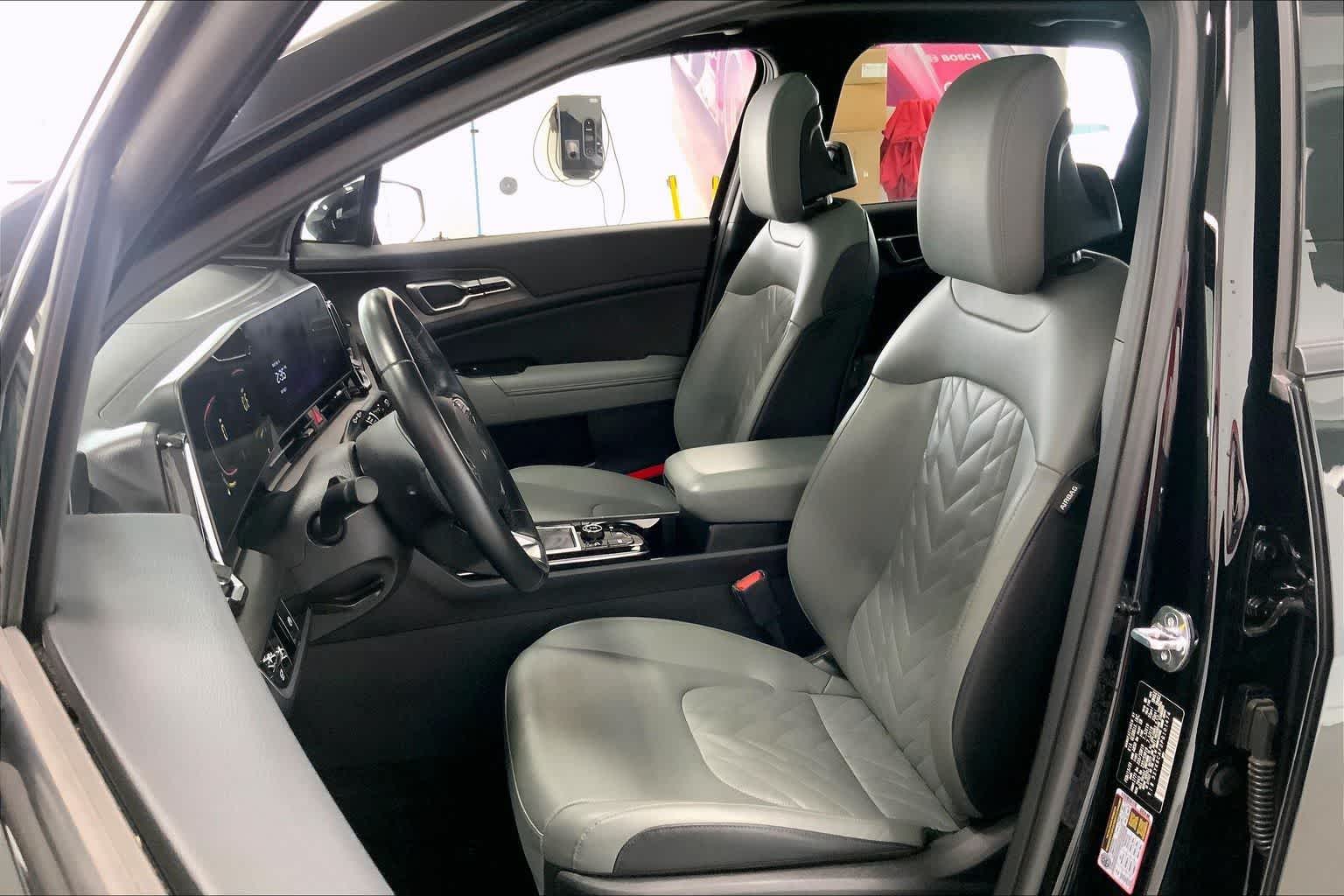 Thumbnail: 2023 Kia Sportage - 9