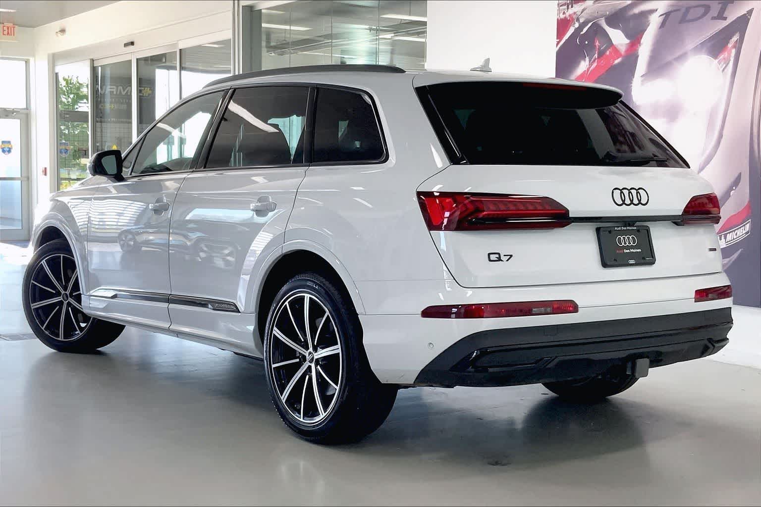 Thumbnail: 2023 Audi Q7 - 4
