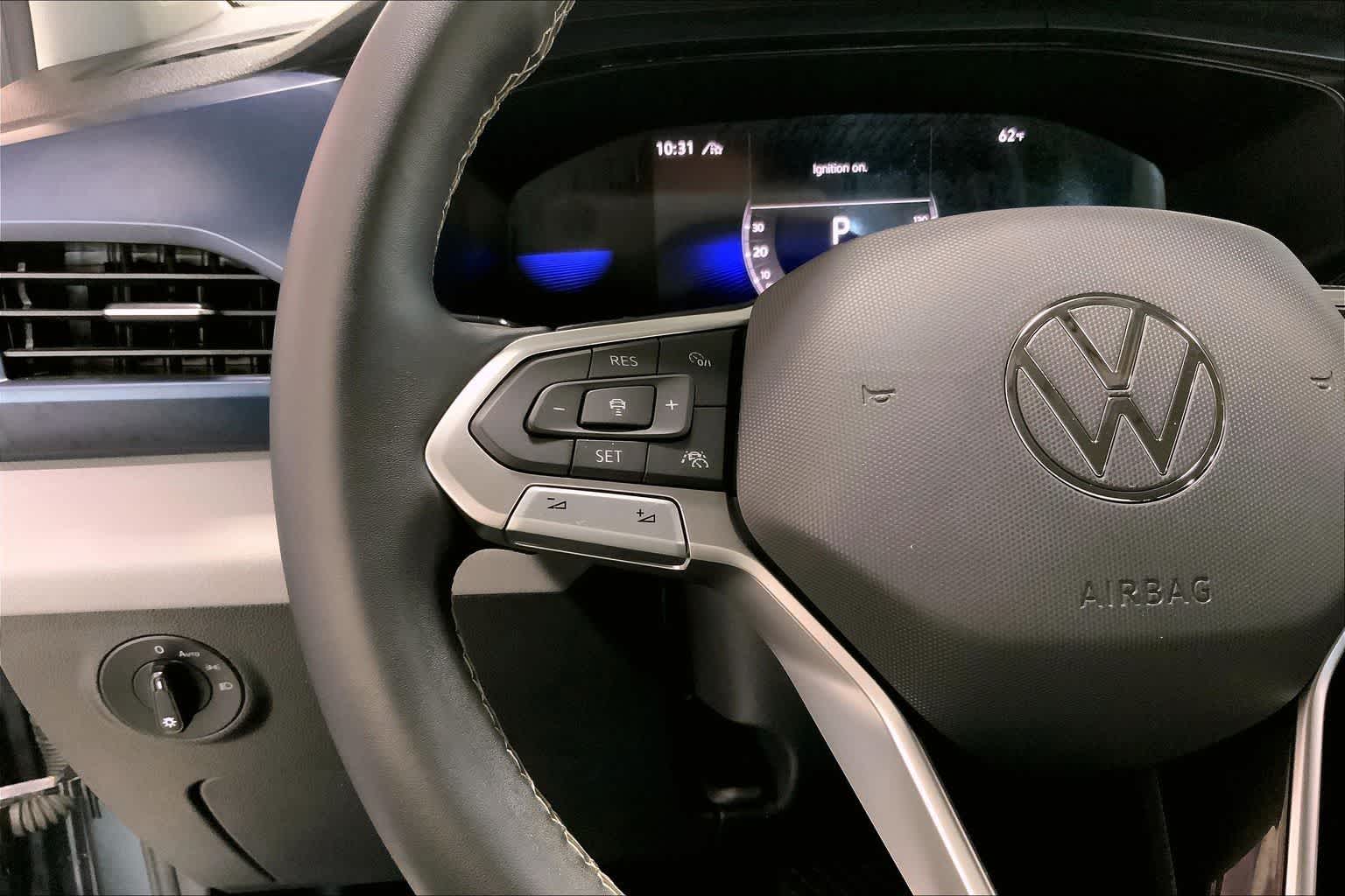 Thumbnail: 2023 Volkswagen Taos - 22