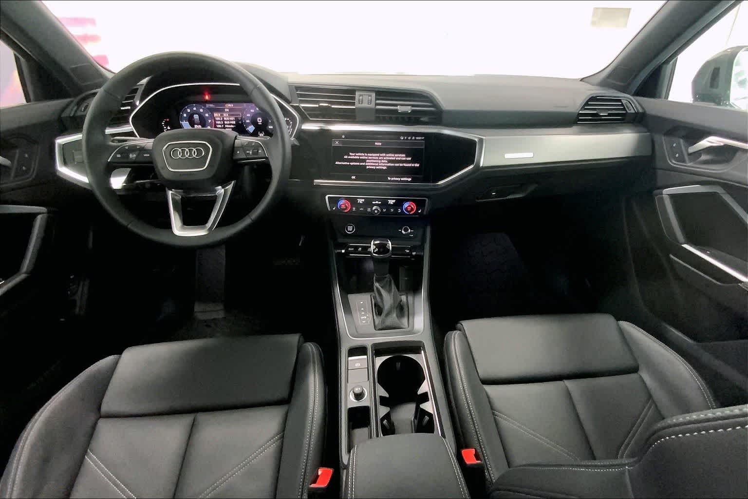 Thumbnail: 2025 Audi Q3 - 10