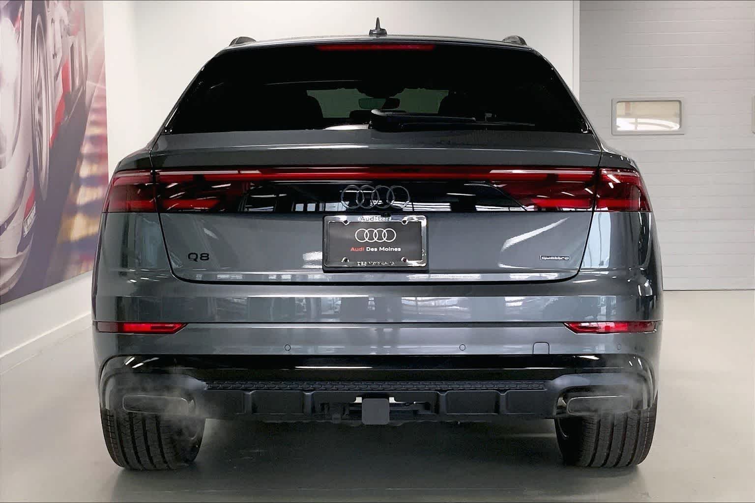Thumbnail: 2026 Audi Q8 - 5