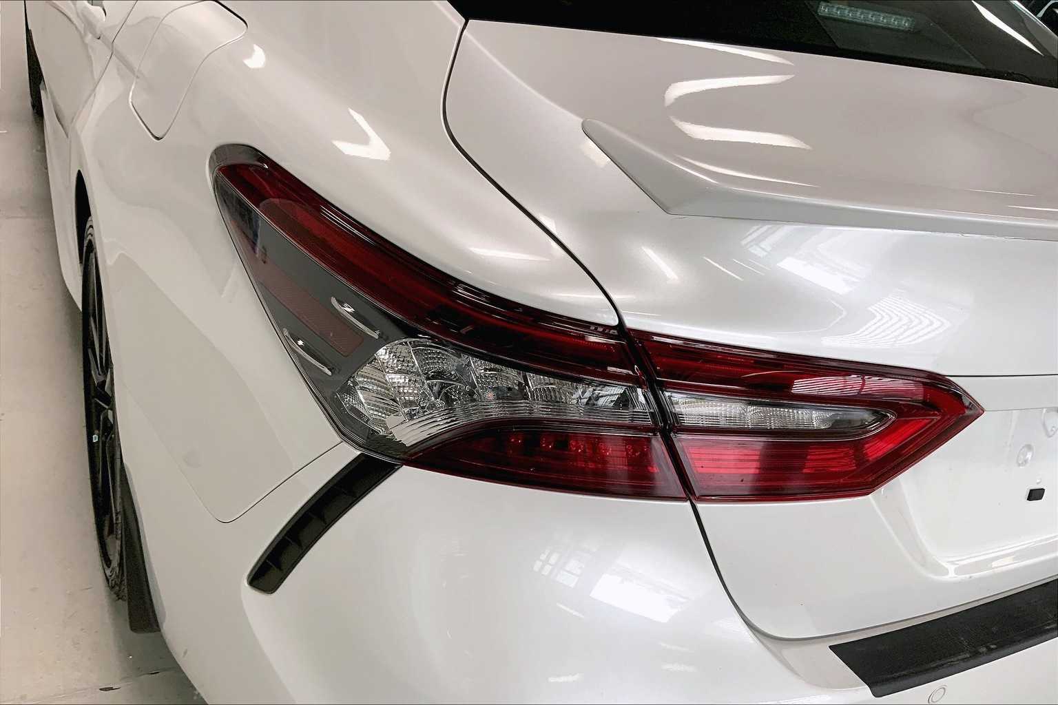 Thumbnail: 2022 Toyota Camry - 28