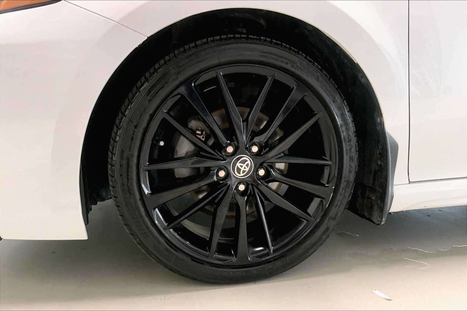 Thumbnail: 2022 Toyota Camry - 7