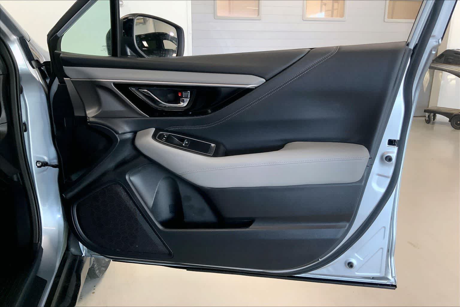 Thumbnail: 2022 Subaru Outback - 25