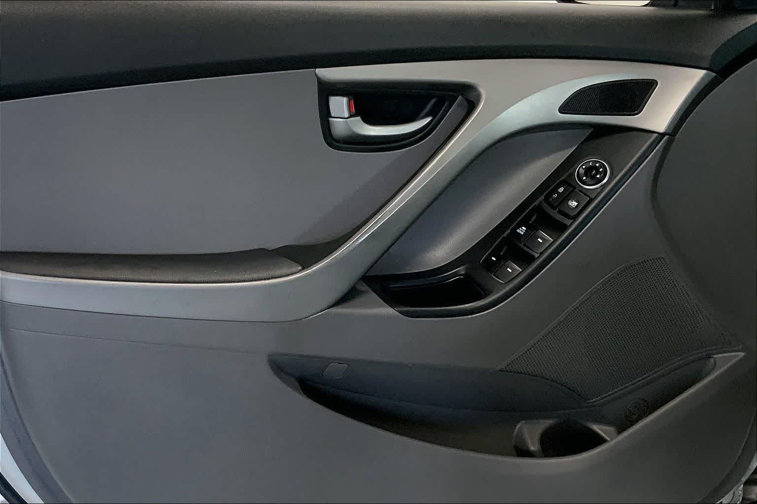 Thumbnail: 2016 Hyundai Elantra - 24