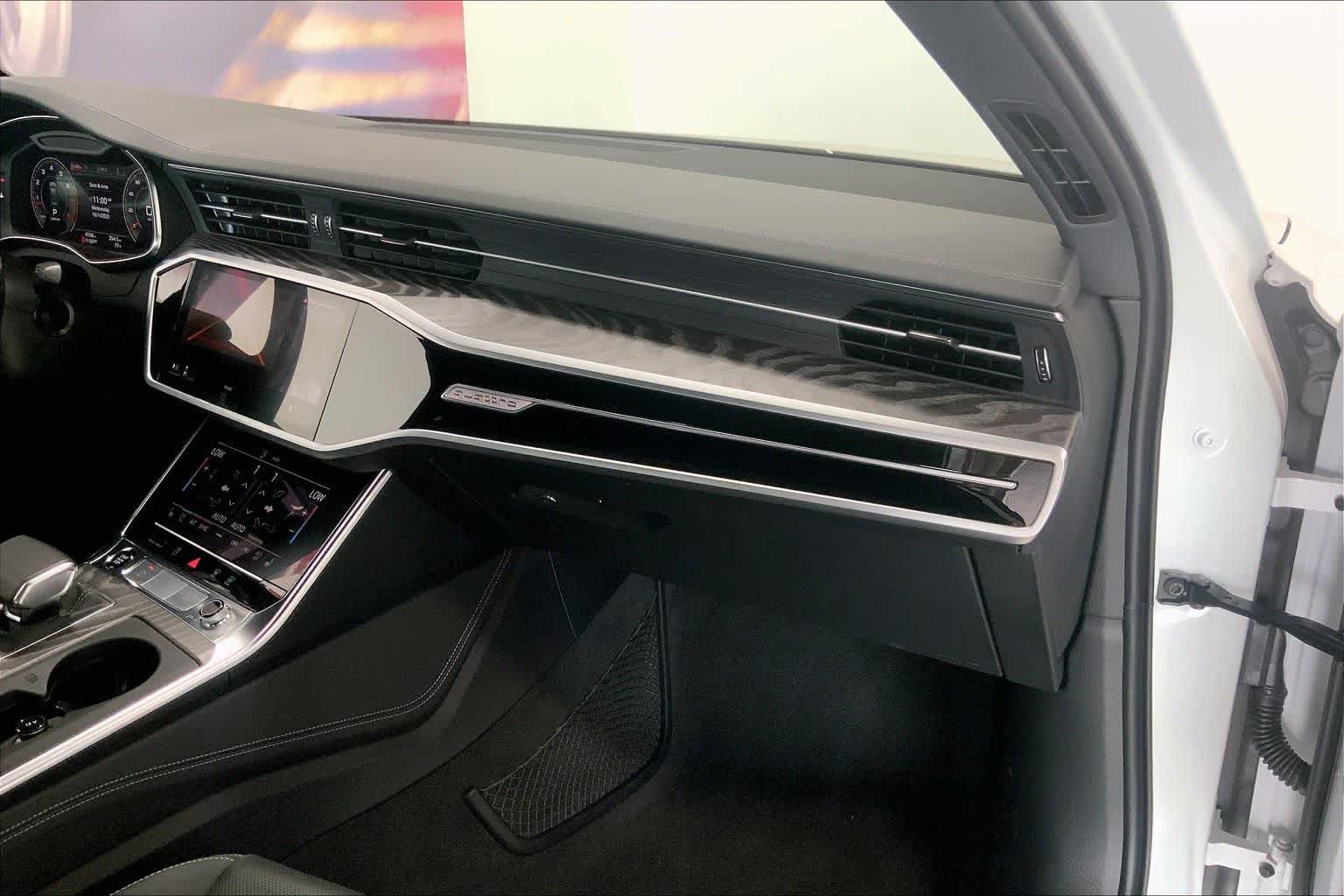 Thumbnail: 2025 Audi A6 - 21