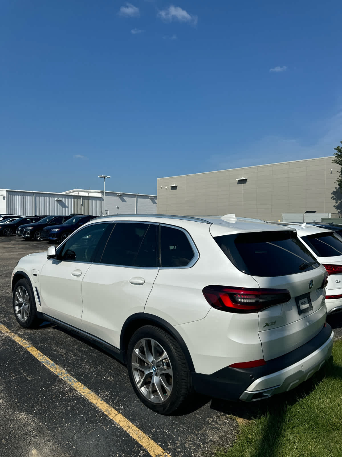 Thumbnail: 2023 BMW X5 - 4