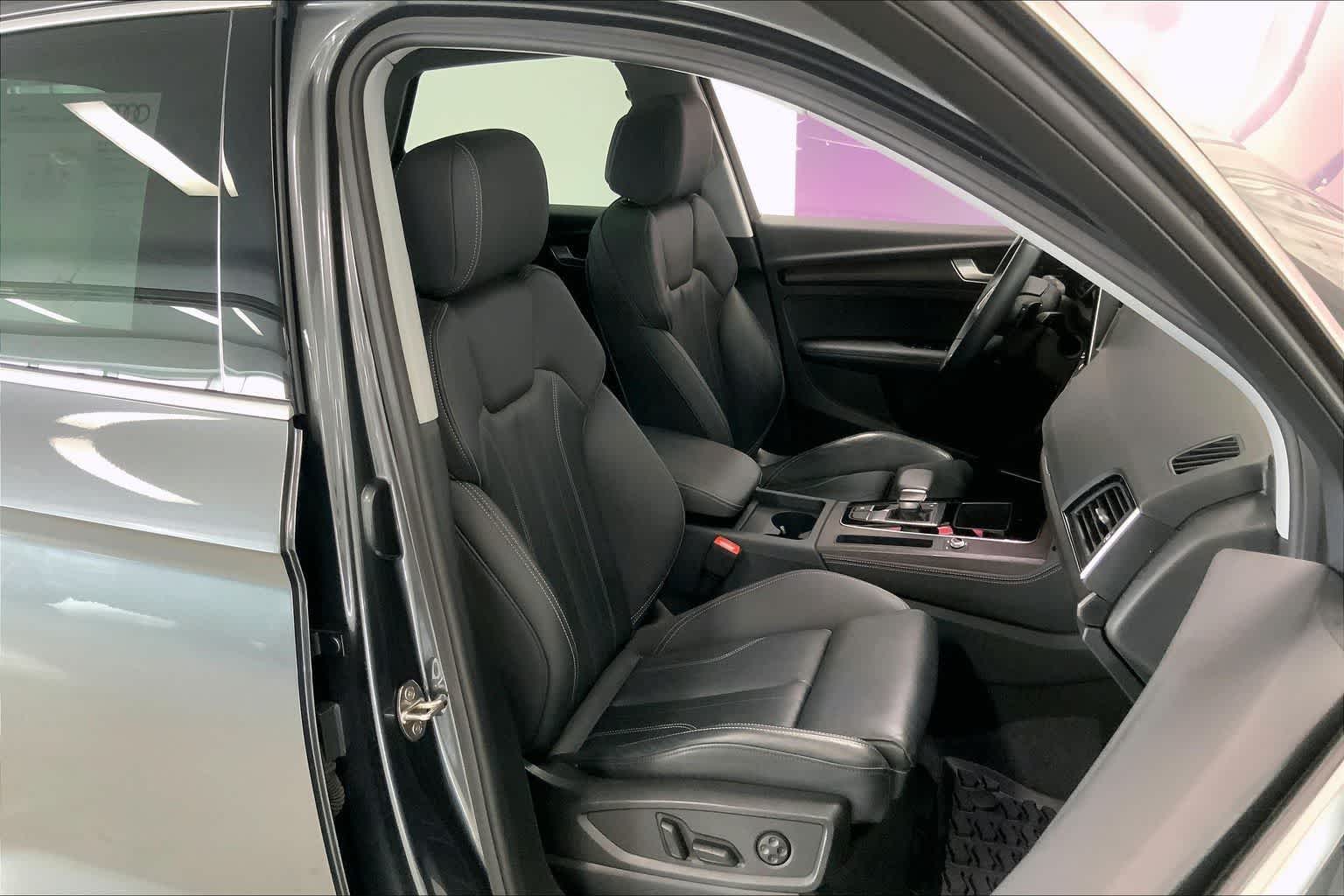 Thumbnail: 2025 Audi Q5 - 12