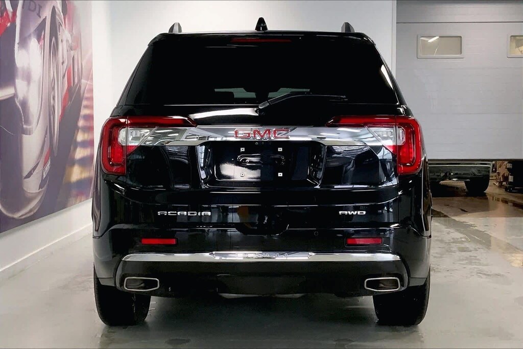 Used 2022 GMC Acadia Denali SUV